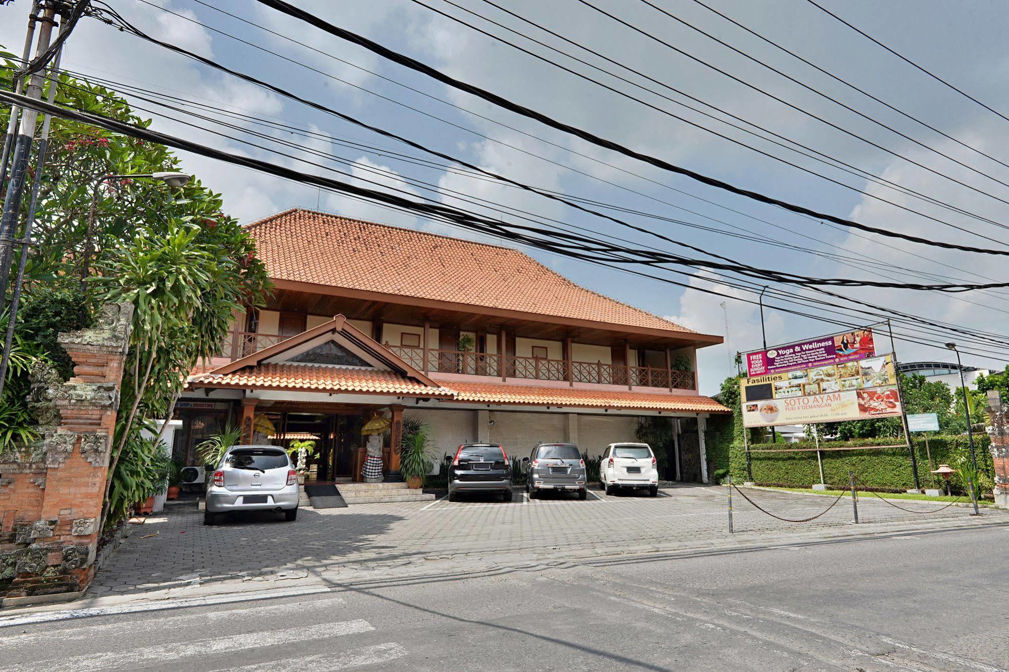Zen Rooms Jogja Cendrawasih Pakualaman Exterior foto